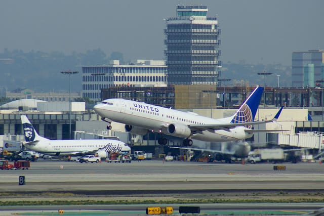 N17229 - Twin-engine aircraft