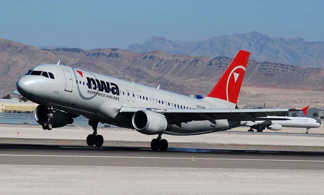 N352NW - Airbus