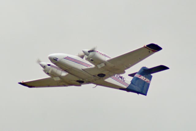 N3104C - Twin-engine aircraft
