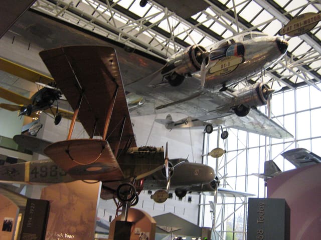  - Twin-engine aircraft