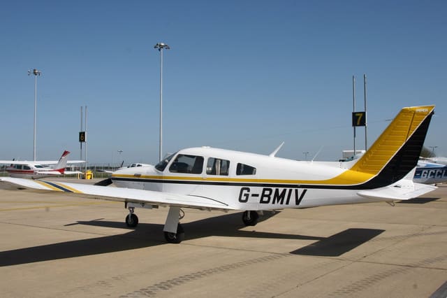 G-BMIV - Piper