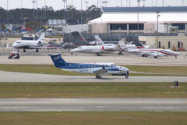 N837UP - Beechcraft