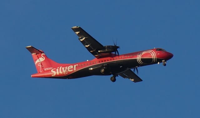 N703SV - Twin-engine aircraft