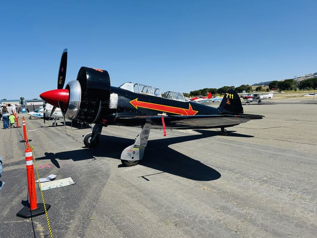 N2124X - Warbird