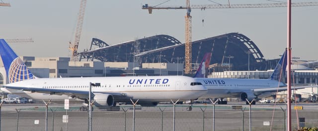 N665UA - Boeing