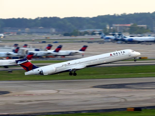 N943DN - Aircraft