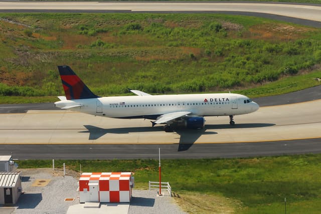 N321US - Airbus