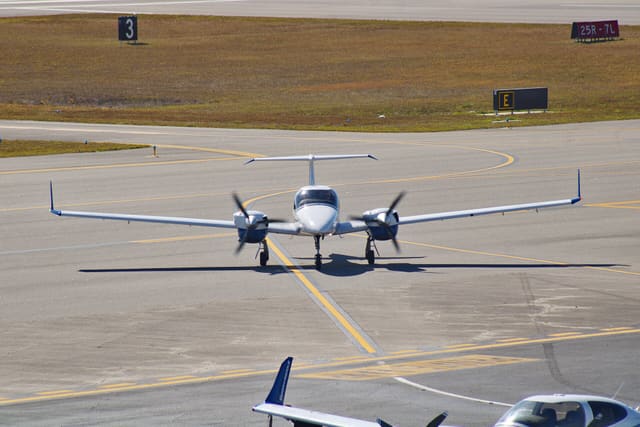 N319ER - Diamond