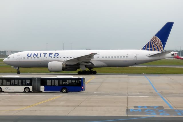 N792UA - Boeing