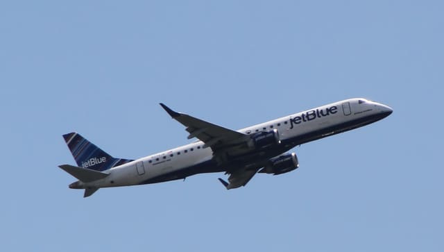 N334JB - Embraer
