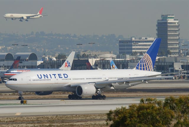 N792UA - Boeing