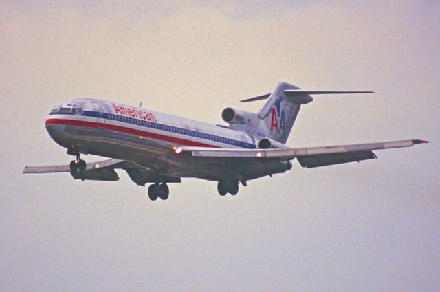 N874AA - Boeing