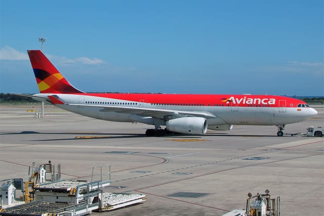 N974AV - Twin-engine aircraft