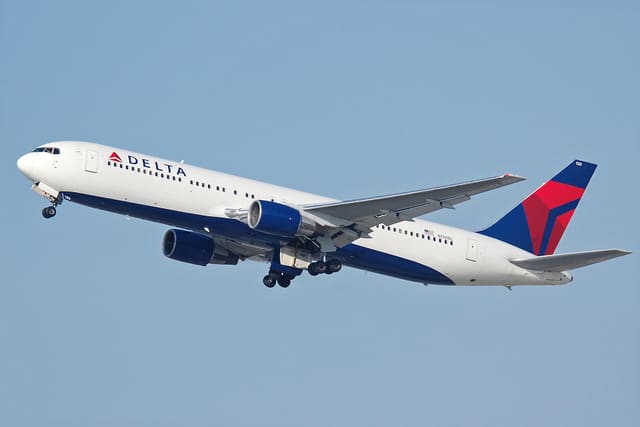 N130DL - Boeing