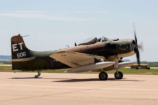 N39606 - Douglas
