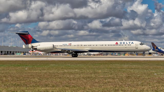N991DL - Douglas