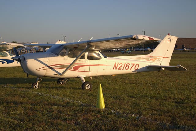 N21670 - Single-engine aircraft