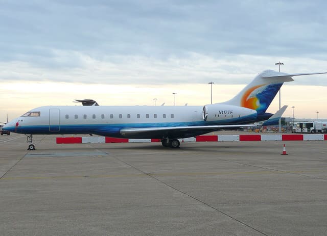 N117TF - Business jet