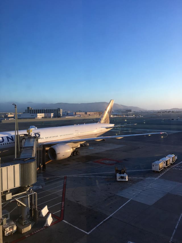 N78008 - Boeing