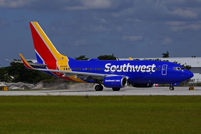 N913WN - Boeing