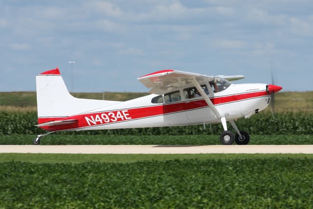 N4934E - Cessna