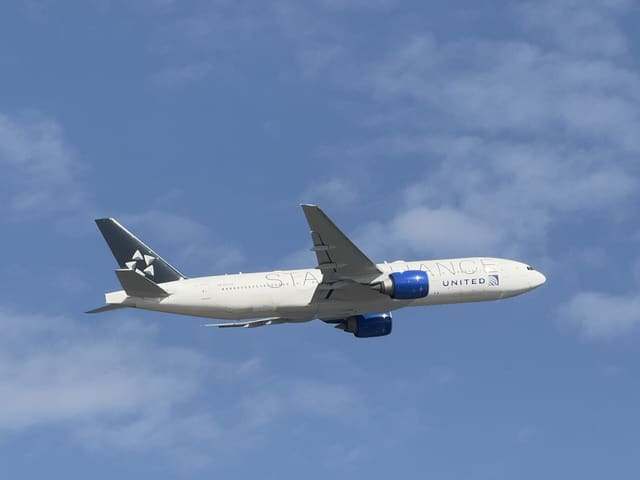 N77022 - Boeing