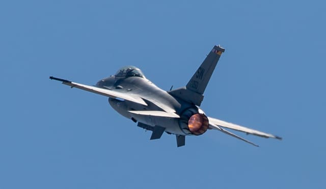  - Single-engine aircraft