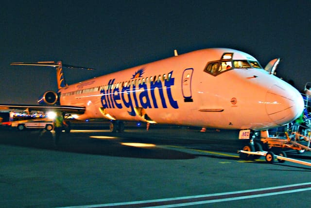 N862GA - Douglas