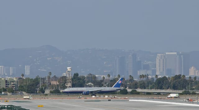 N229UA - Boeing