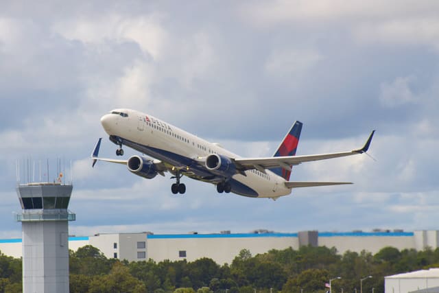 N962DZ - Boeing