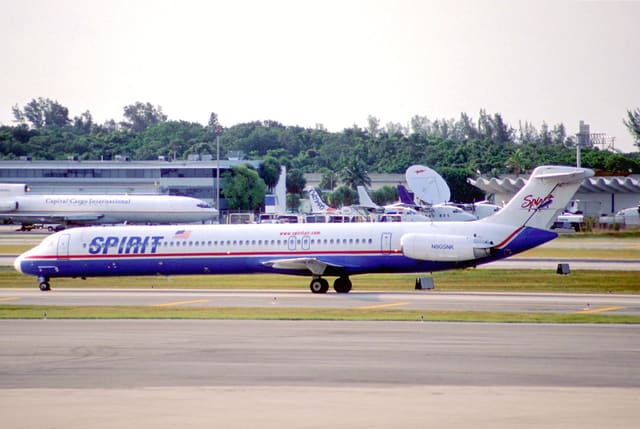 N805NK - Douglas