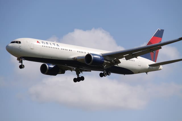 N1604R - Boeing