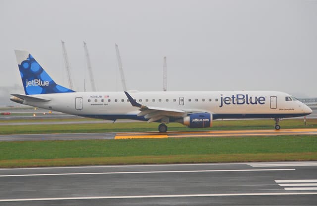 N318JB - Embraer