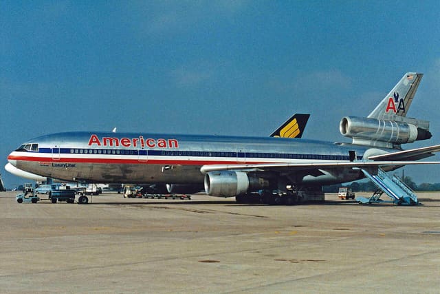 N164AA - Douglas