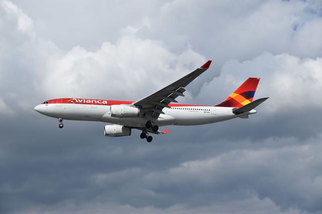N974AV - Airbus
