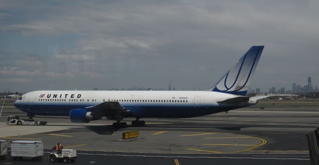 N658UA - Boeing