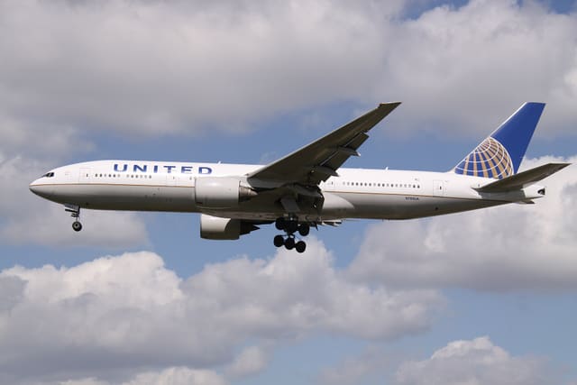 N785UA - Boeing