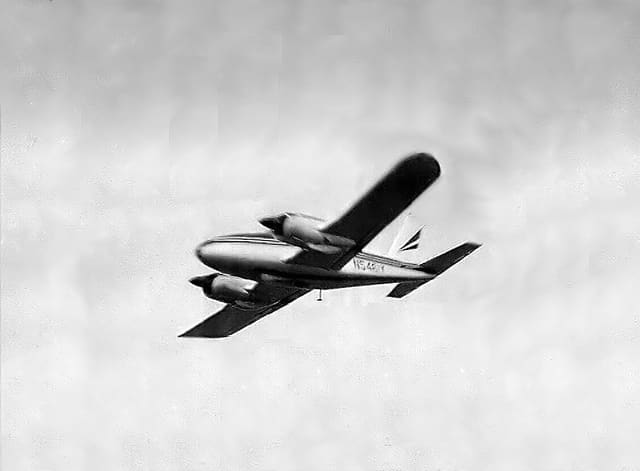 N5481Y - Twin-engine aircraft