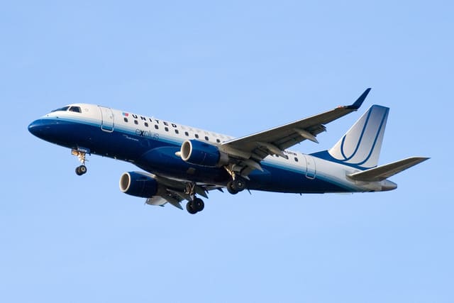 N648RW - Embraer