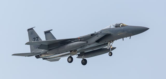  - Twin-engine aircraft