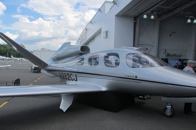 N282CJ - Cirrus