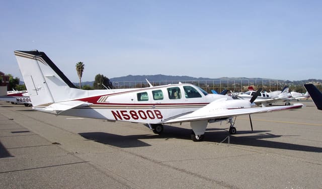 N5800B - Beechcraft