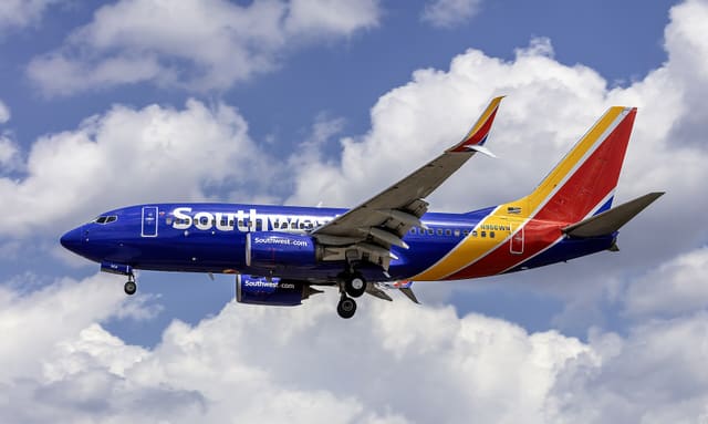 N966WN - Boeing