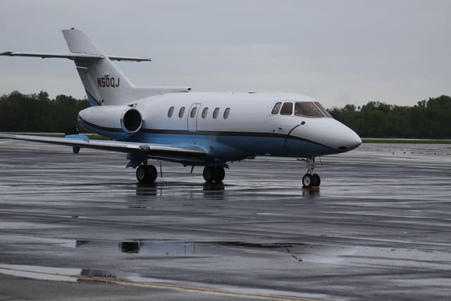 N50QJ - Business jet