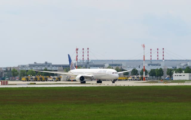 N12005 - Boeing