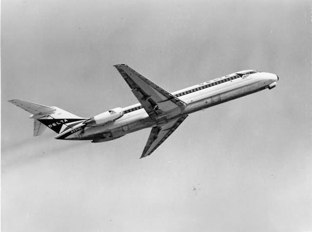 N3319L - Douglas