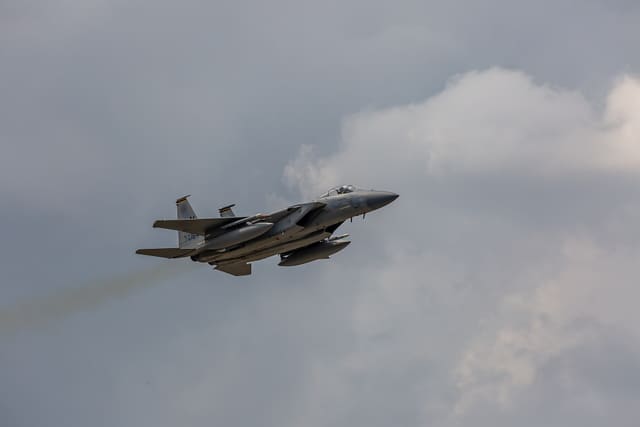  - Twin-engine aircraft