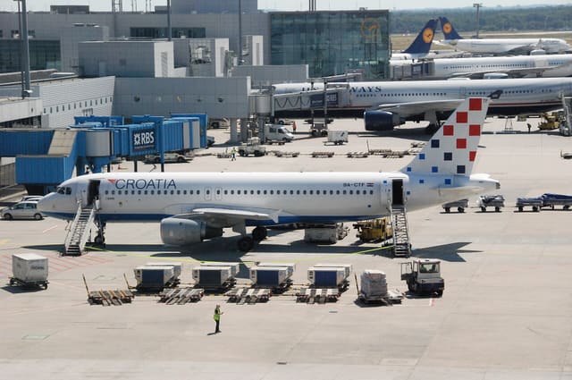 N278AY - Airbus