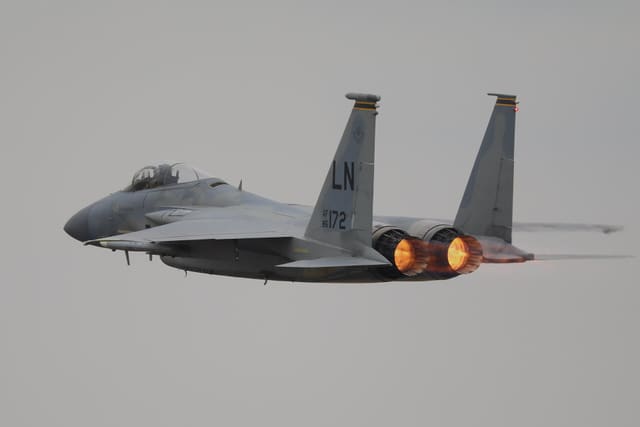  - Twin-engine aircraft