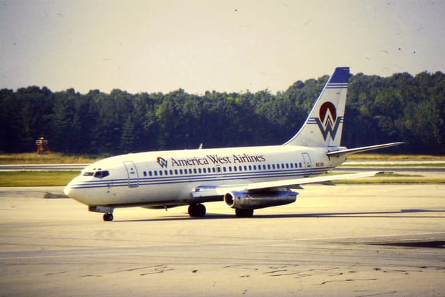 N183AW - Twin-engine aircraft